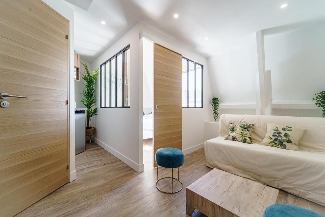 Parisian Flat With Eiffel Tower View Apartment Ngoại thất bức ảnh