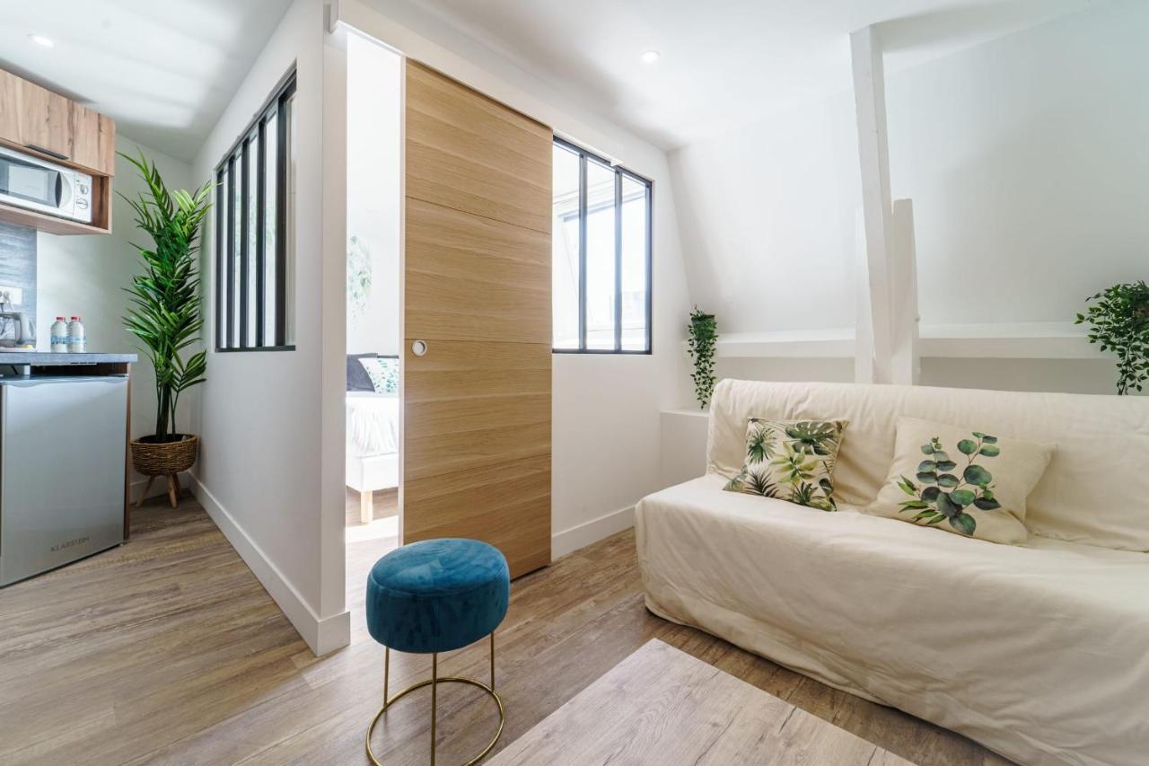 Parisian Flat With Eiffel Tower View Apartment Ngoại thất bức ảnh